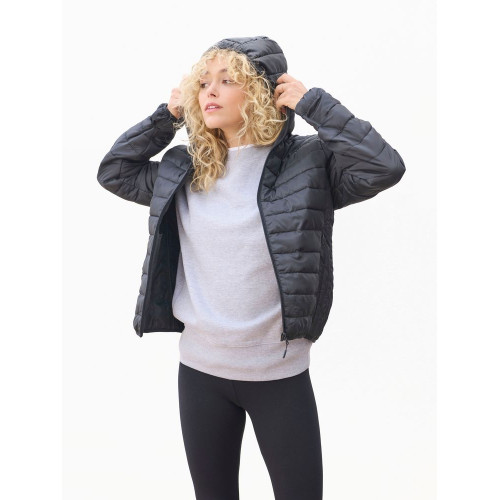 Куртка с капюшоном женская Stream Women, черная Куртка с капюшоном женская Stream Women, черная